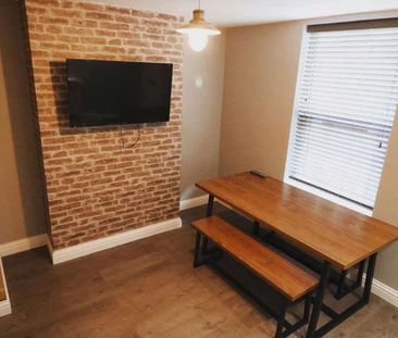 24 Gatteridge Street - Photo 3