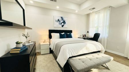 For Lease - 39 Robinson Street Unit# 10, Grimsby, Ontario - Photo 3