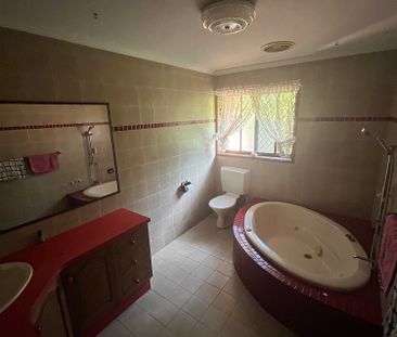5-bedroom shared house, Ross St - Photo 4