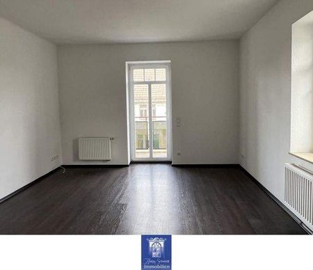 Individueller Dachtraum mit Balkon und traumhaften Blick zum grünen Park! Lift! - Foto 2