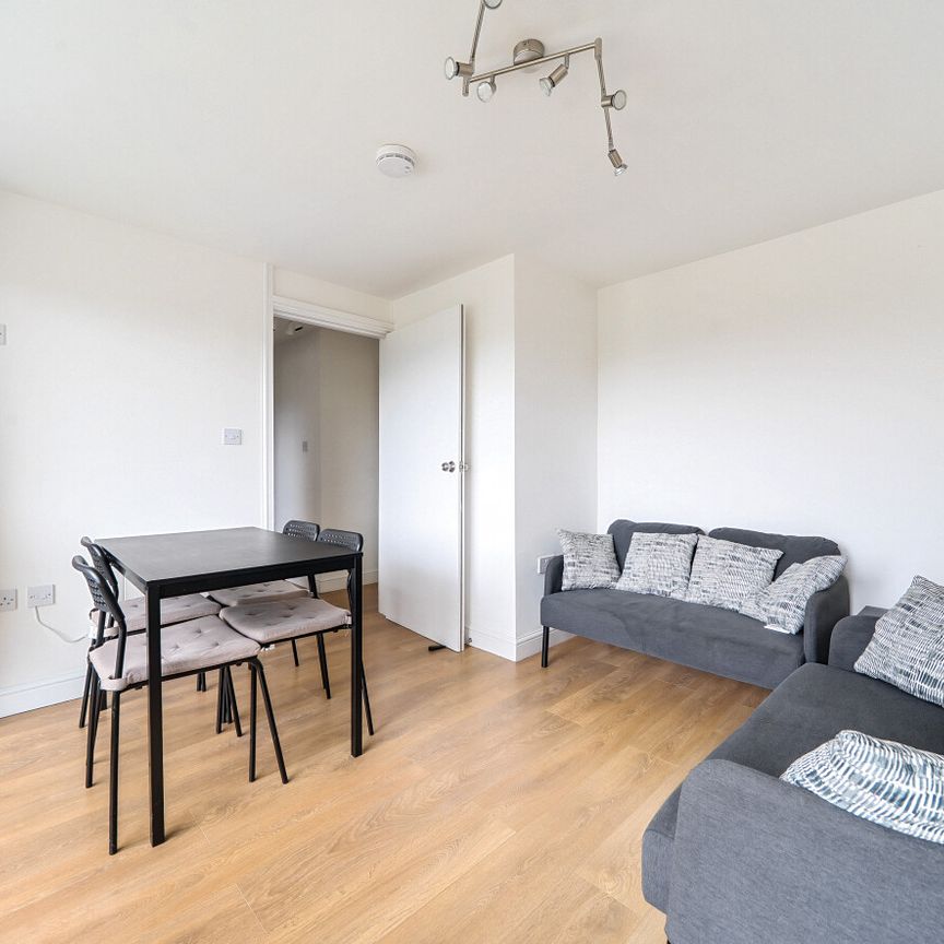 4 bedroom apartment to rent - Photo 1