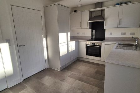 Grant Close - Photo 4