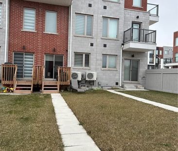 For Lease - 87 William Duncan Road, Toronto, Ontario - Photo 4