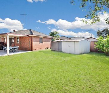 IMMACULATE PRESENTATION! - Photo 5