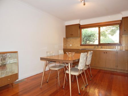 Spacious Unit in Ideal Location! - Photo 3