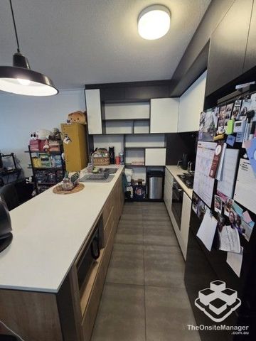 Stylish & Spacious 1 bedroom next to Brisbane River - Photo 3