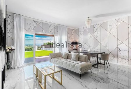 Alquiler de piso en Calle Algarrobo s/n - Photo 3