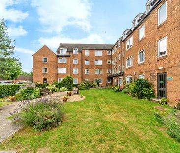 1 bedroom retirement property to rent - Photo 6