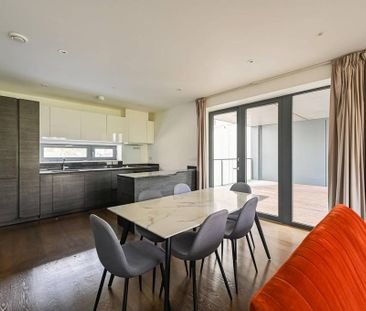 3 bedroom flat to rent - Photo 2