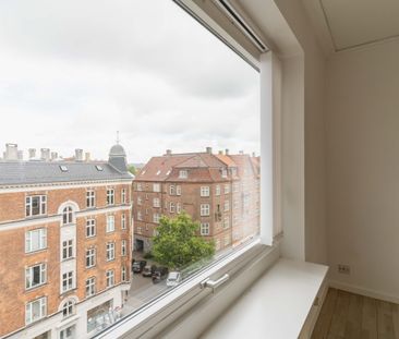 Skøn bybase med altan, elevator og grøn gård – lige ved Aksel Mølle... - Photo 3