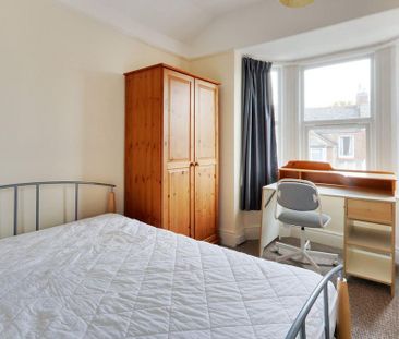 4 bedroom terraced house to rent - Photo 1