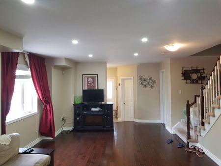 For Lease - 208 Tiller Trail Unit# Main, Brampton, Ontario - Photo 2