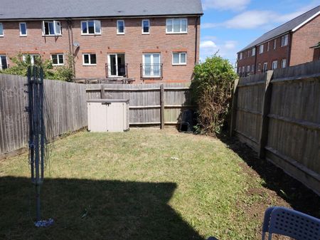 Hatton Road, Bristol - Photo 5