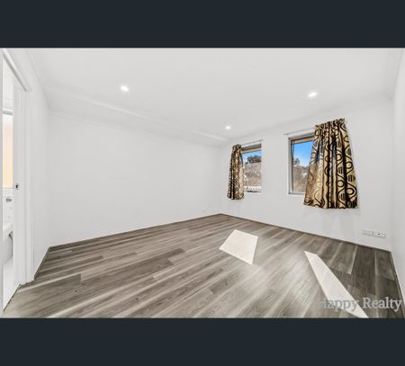 18 Parnell Way, Canning Vale, WA 6155 - Photo 4