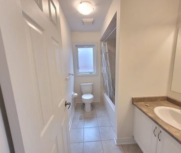 For Lease - 10 Blue Grouse Road, Vaughan, Ontario - Photo 6