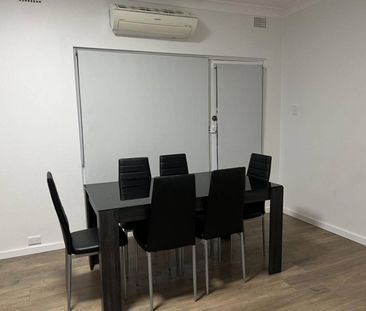 Furnished Two bedrooms Apartment in Bexley - Photo 6