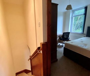 2 bedroom private hall to rent - Photo 6