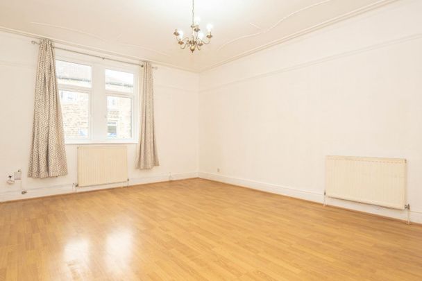 2 bedroom Flat To Let Total Size: 1033 SQ FT - Photo 1