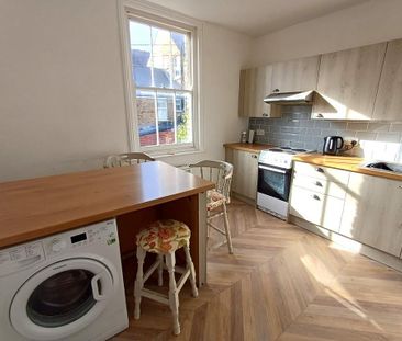 3 bedroom terraced house to rent - Photo 6