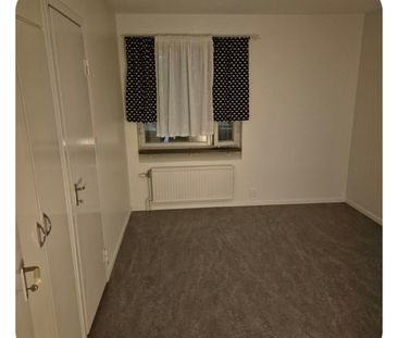 Tungelstavägen, Västerhaninge - Foto 1