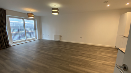 1 bedroom flat to rent - Photo 4