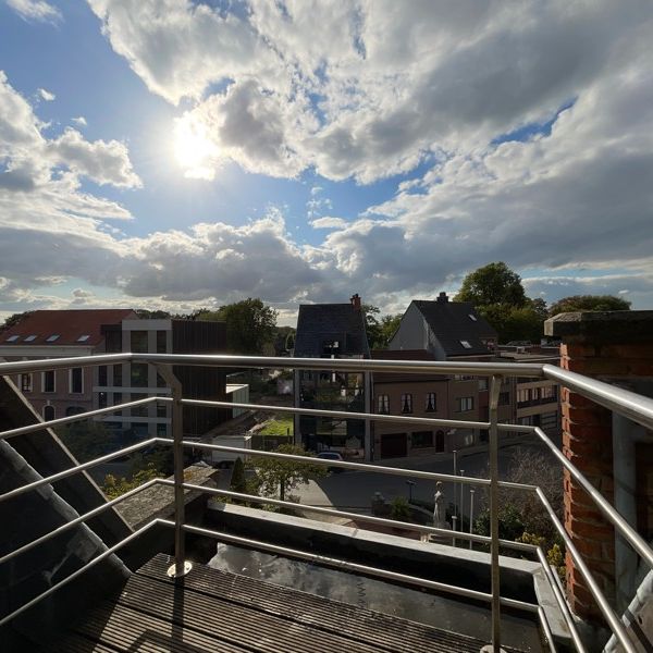 Gezellig duplexappartement in het centrum van Beveren met twee slaapkamers, terras en garage - Foto 1