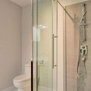 2 CH - 2 SDB - Sherbrooke - $1,600 /mo - Photo 2