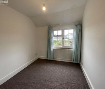 4 bedroom semi-detached house to rent - Photo 5