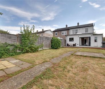 3 bedroom semi-detached house to rent - Photo 4