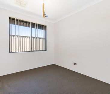 Stylish low maintenance living - Photo 5