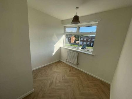 Wilton Way, Middlesbrough, TS6 - Photo 2