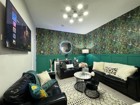 8 bedroom house to rent - Photo 2