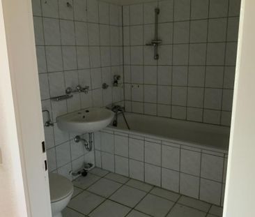 Erstbezug nach Modernisierung: Einzugsbereite 3 Zimmer-Wohnung - ab... - Photo 2