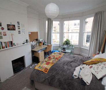 6 bedroom terraced house to rent - Photo 5