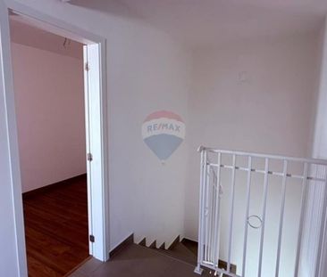 Casa nova para locação no Villa Flora Lótus com 3 dormitórios, suít... - Foto 1