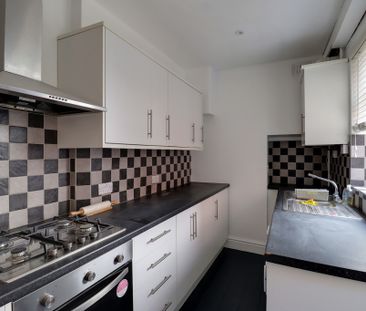 2 Bed Terraced House, Avenue Road Extension, LE2 - Photo 6