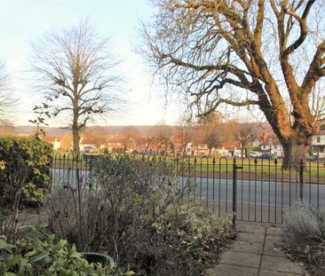 The Green, Wooburn Green - Photo 4