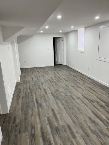 For Lease - 19 Shrewsbury Drive, Whitby, Ontario - Photo 2