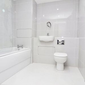 King Street, Twickenham, TW1 flat to rent - Photo 2