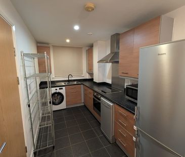 1 Bed Flat, Coppermill Heights, N17 - Photo 5