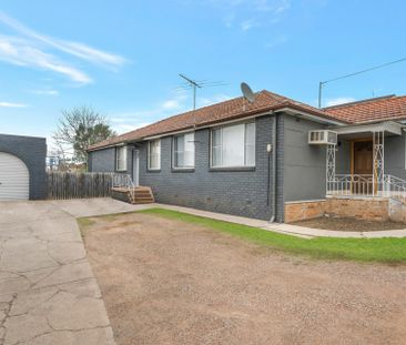 Neat & Tidy 2 Bedroom Home - Photo 1