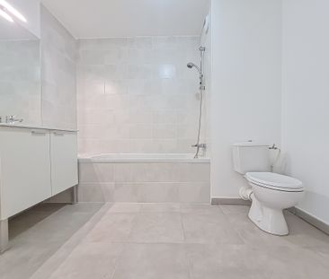 T2 DE 45 M² A LOUER - TERRASSE ET JARDIN + PLACE DE PARKING EN S/SO... - Photo 2