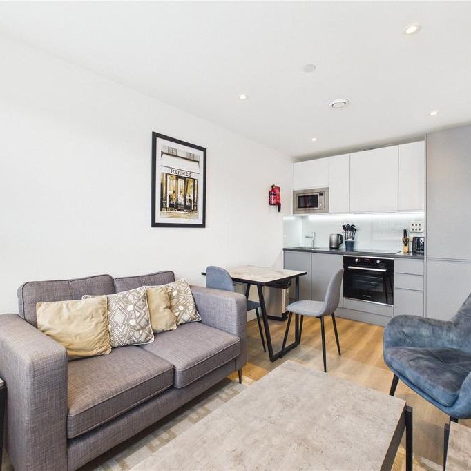 Studio to rent - Photo 1
