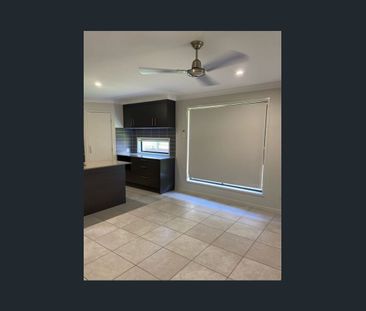 Spacious Family Home in Ridges Estate - Photo 5