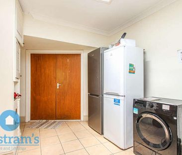 Lilac Crescent, Beeston, NG9 - Photo 2