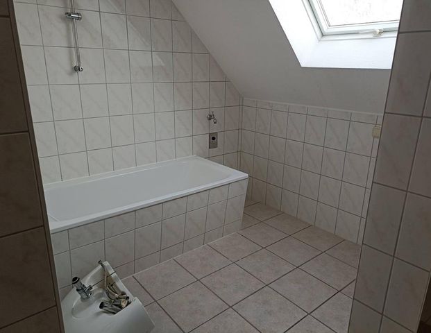 Charmante Maisonettewohnung mit Balkon in Mühlhausen/Thüringen - Foto 1