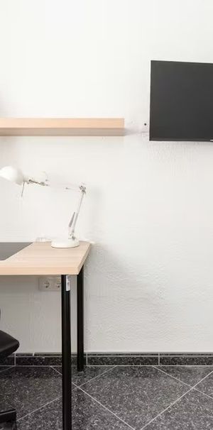 Calle Mirarosas, Málaga, Andalusia 29011 - Photo 1