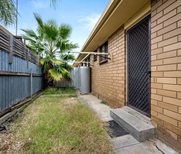 Stylish & Convenient Living in East Albury - Photo 6