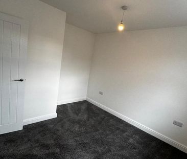 3 bedroom detached house to rent - Photo 4