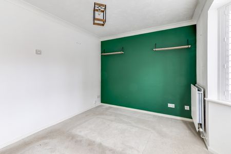 2 bed semi-detached house to rent in Carvers Croft, Woolmer Green, Hertfordshire, SG3 6LX - Photo 4